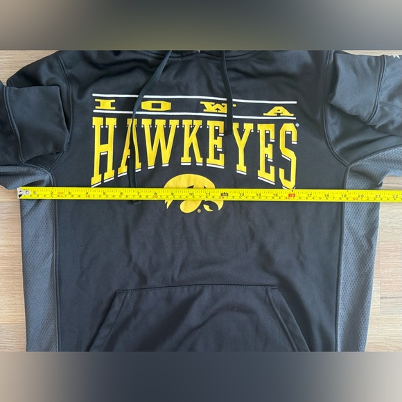 NWOT Iowa Hawkeyes Football Colosseum Black Gray Yellow Hooded Sweater Men S - Picture 7 of 9